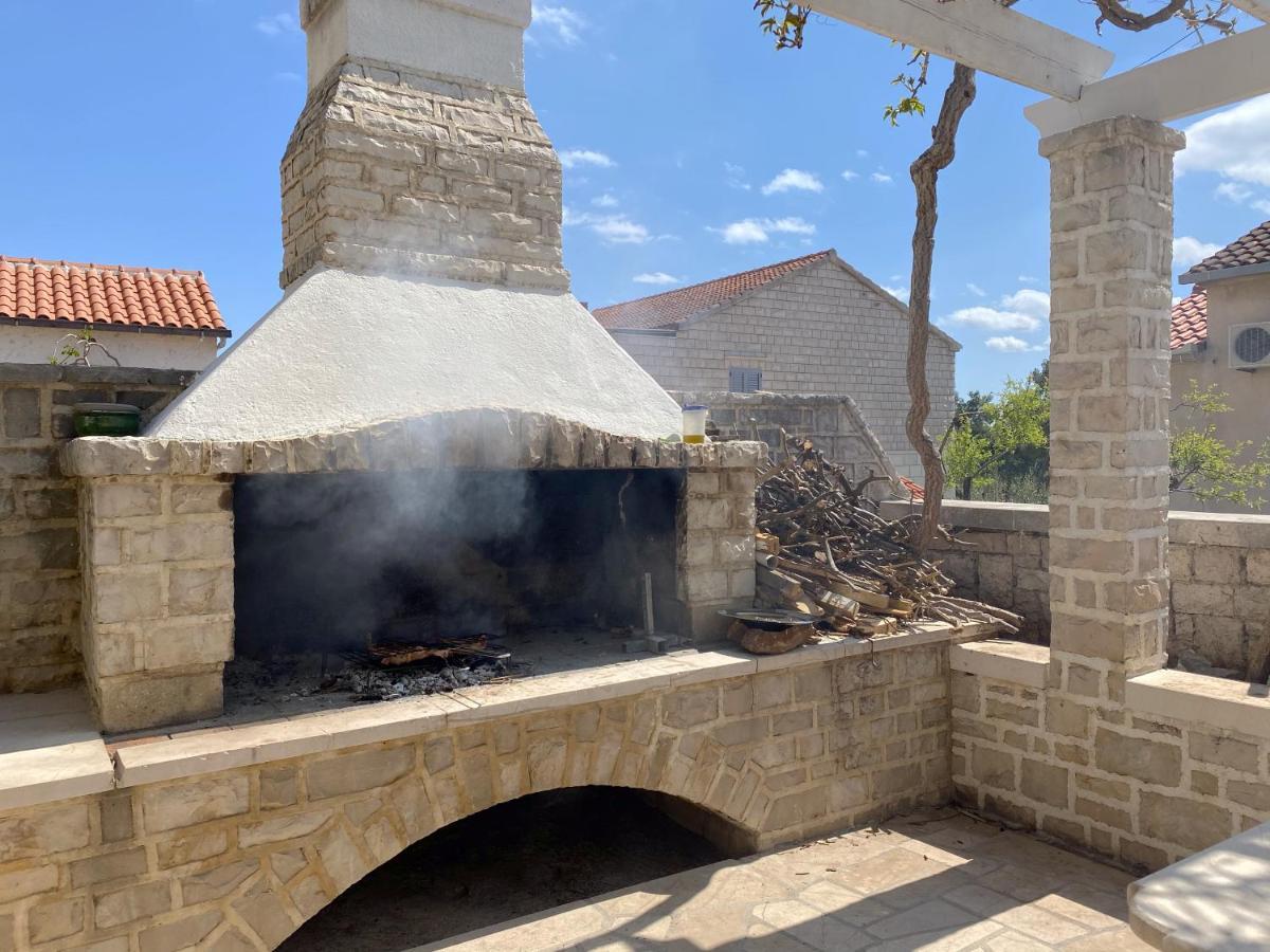 Guest House Meri بول المظهر الخارجي الصورة